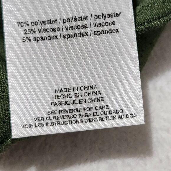 Jessica Simpson Longsleeve Top Size 3X Green Sheer Ringtone Buttons.  New - Picture 11 of 12